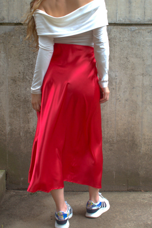 falda seda rojo