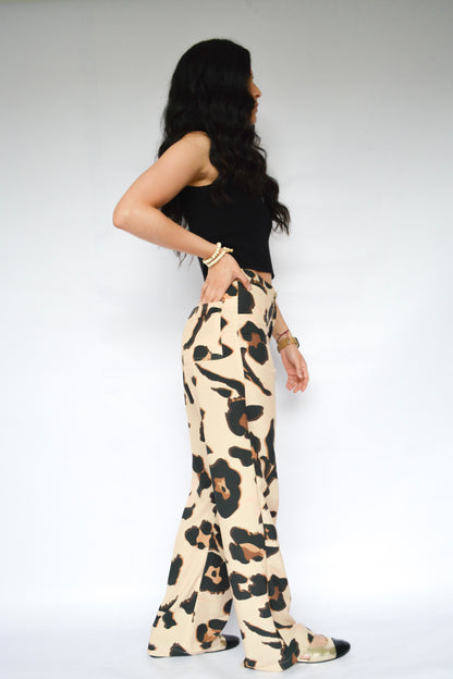 pantalón estampado flores mantequilla