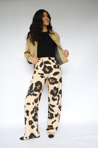 pantalón estampado flores mantequilla