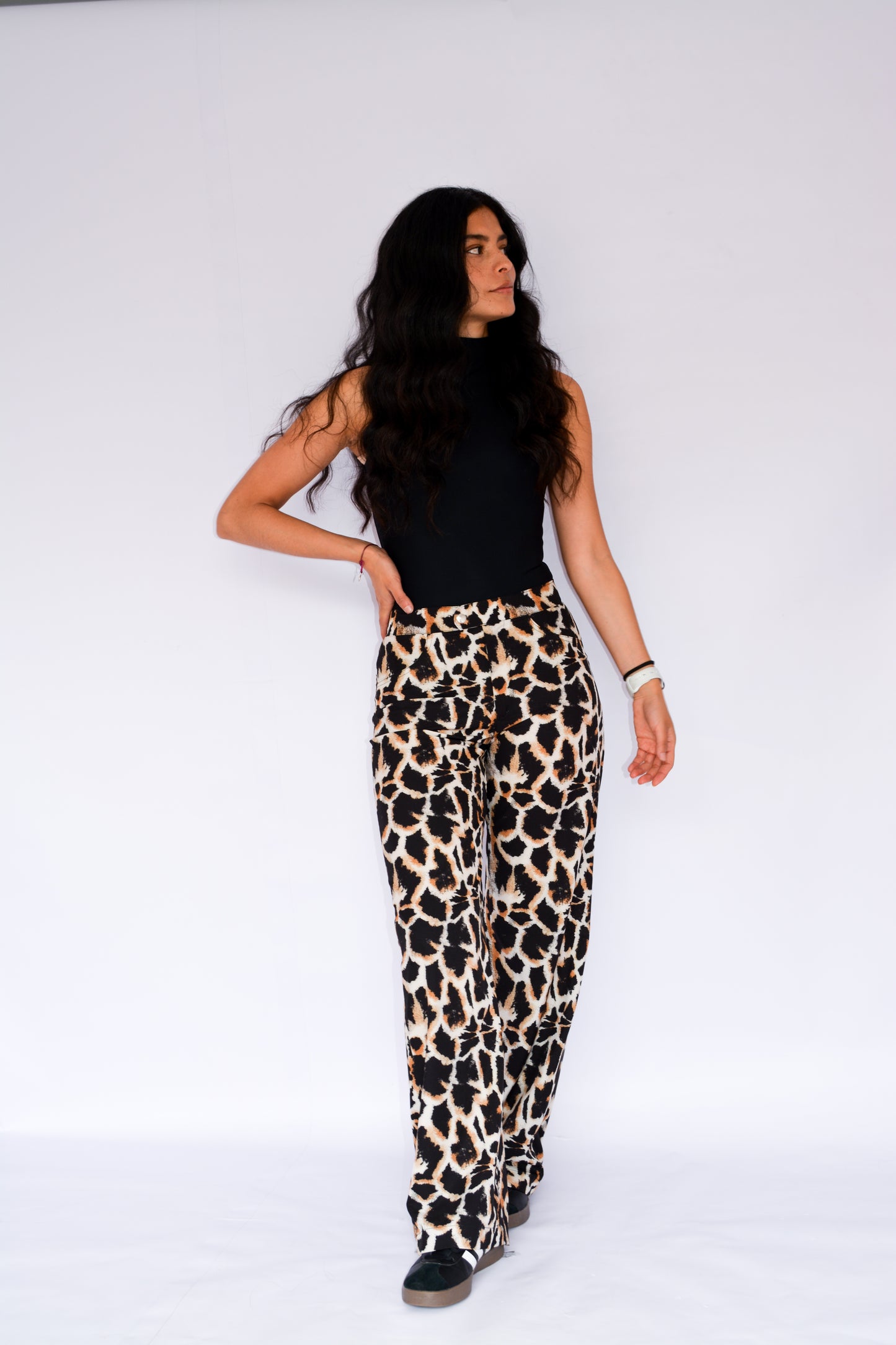 pantalón estampado guepardo