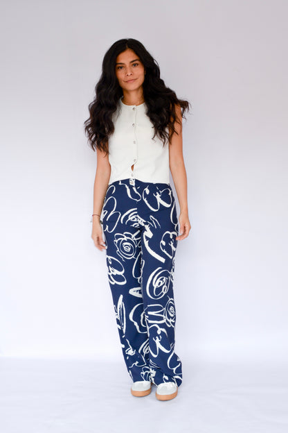 pantalón estampado dibujo flores