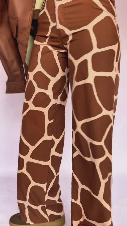 Pantalón estampado jirafa