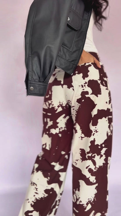 pantalón estampado vaca